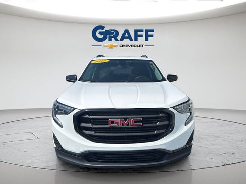 Used 2021 GMC Terrain SLE w/ Driver Convenience Package FWD image 12