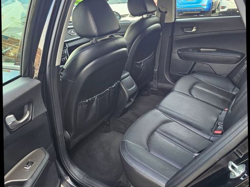 Used 2020 Kia Optima SE image 7