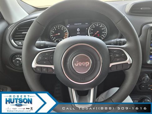 Used 2023 Jeep Renegade Altitude image 13