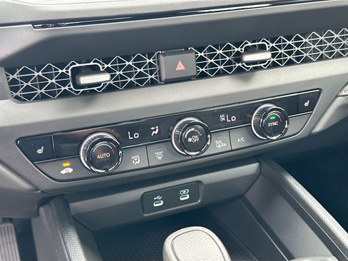 New 2025 Honda Accord SE image 12