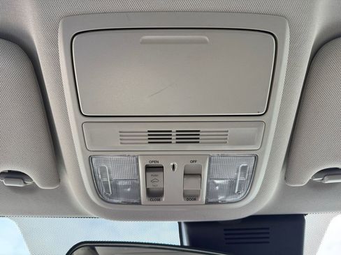 Used 2019 Honda Accord EX image 33