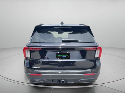 New 2026 Ford Explorer ST-Line w/ ST-Line Street Pack RWD image 5