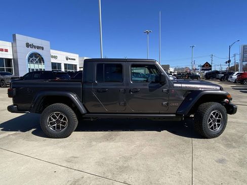 New 2026 Jeep Gladiator Rubicon w/ Steel Bumper Group AWD/4WD image 37