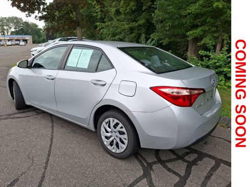Used 2018 Toyota Corolla LE FWD image 8