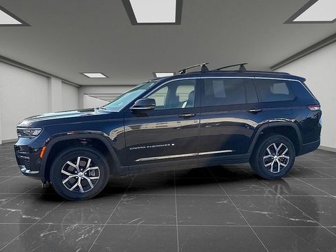 Used 2024 Jeep Grand Cherokee L Limited image 8