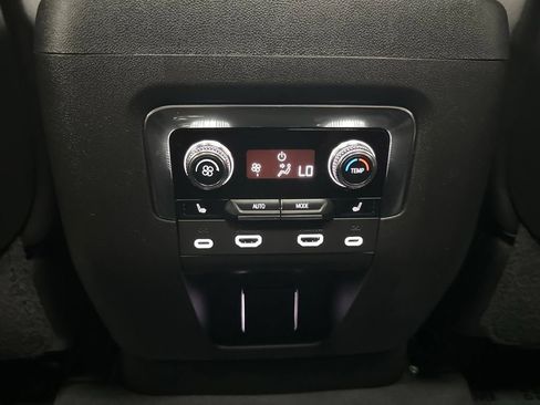 Used 2023 GMC Yukon XL Denali Ultimate AWD/4WD image 25