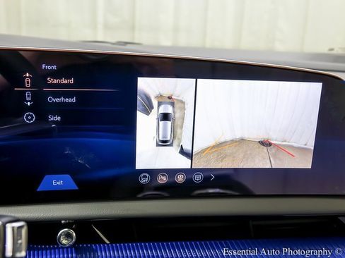 New 2026 Cadillac Optiq Luxury 2 image 15