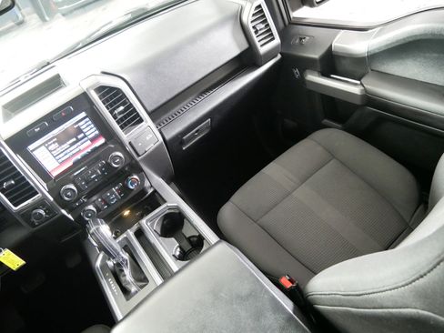 Used 2015 Ford F150 XLT w/ Equipment Group 302A Luxury image 11