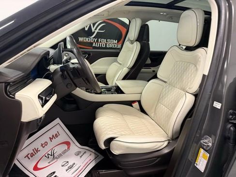 Used 2023 Lincoln Aviator Black Label w/ Class IV Trailer Tow Package image 13