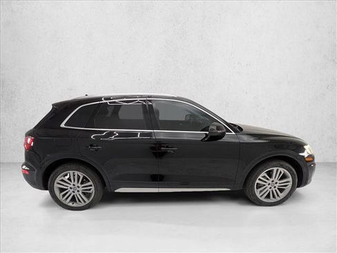 Used 2020 Audi Q5 2.0T Premium Plus w/ Premium Plus Package image 4