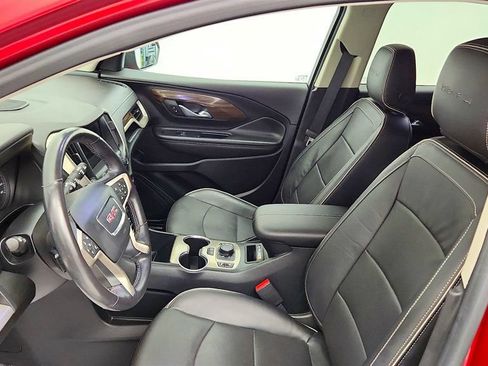 Used 2020 GMC Terrain Denali w/ Denali Premium Package FWD image 13
