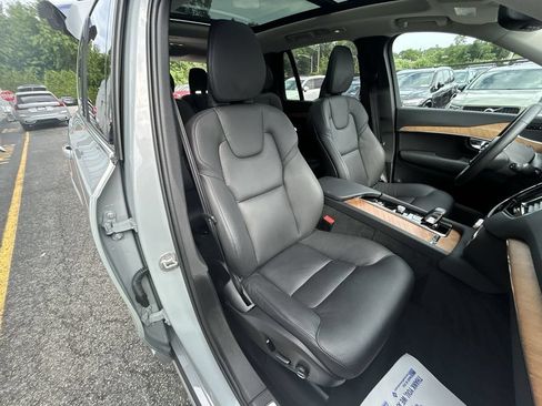 Used 2025 Volvo XC90 B6 Plus AWD/4WD image 26