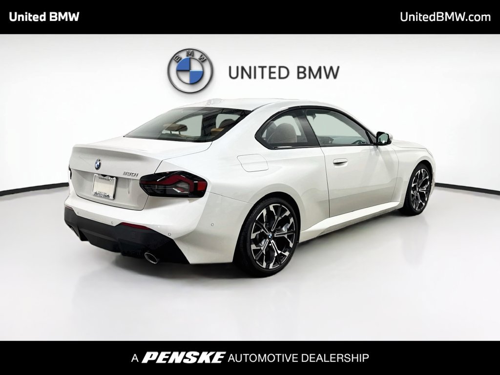 Certified 2026 BMW 230i Coupe w/ Convenience Package RWD image 5