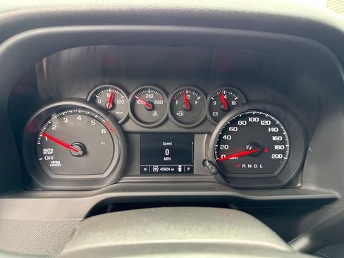 Used 2022 Chevrolet Silverado 1500 Custom Trail Boss AWD/4WD image 13