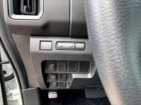 Used 2026 Nissan Frontier S RWD image 15