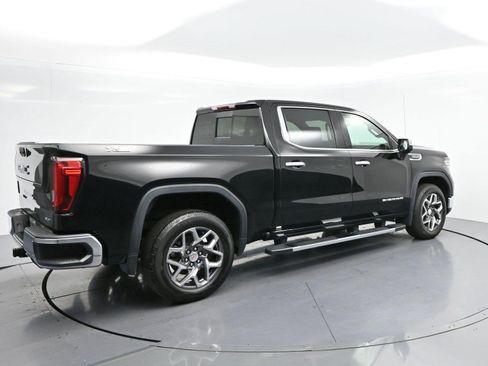 Used 2023 GMC Sierra 1500 SLT w/ SLT Convenience Package AWD/4WD image 7