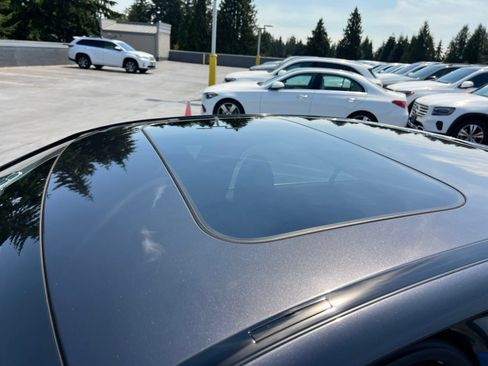 Used 2023 Mercedes-Benz C 300 4MATIC Sedan image 15