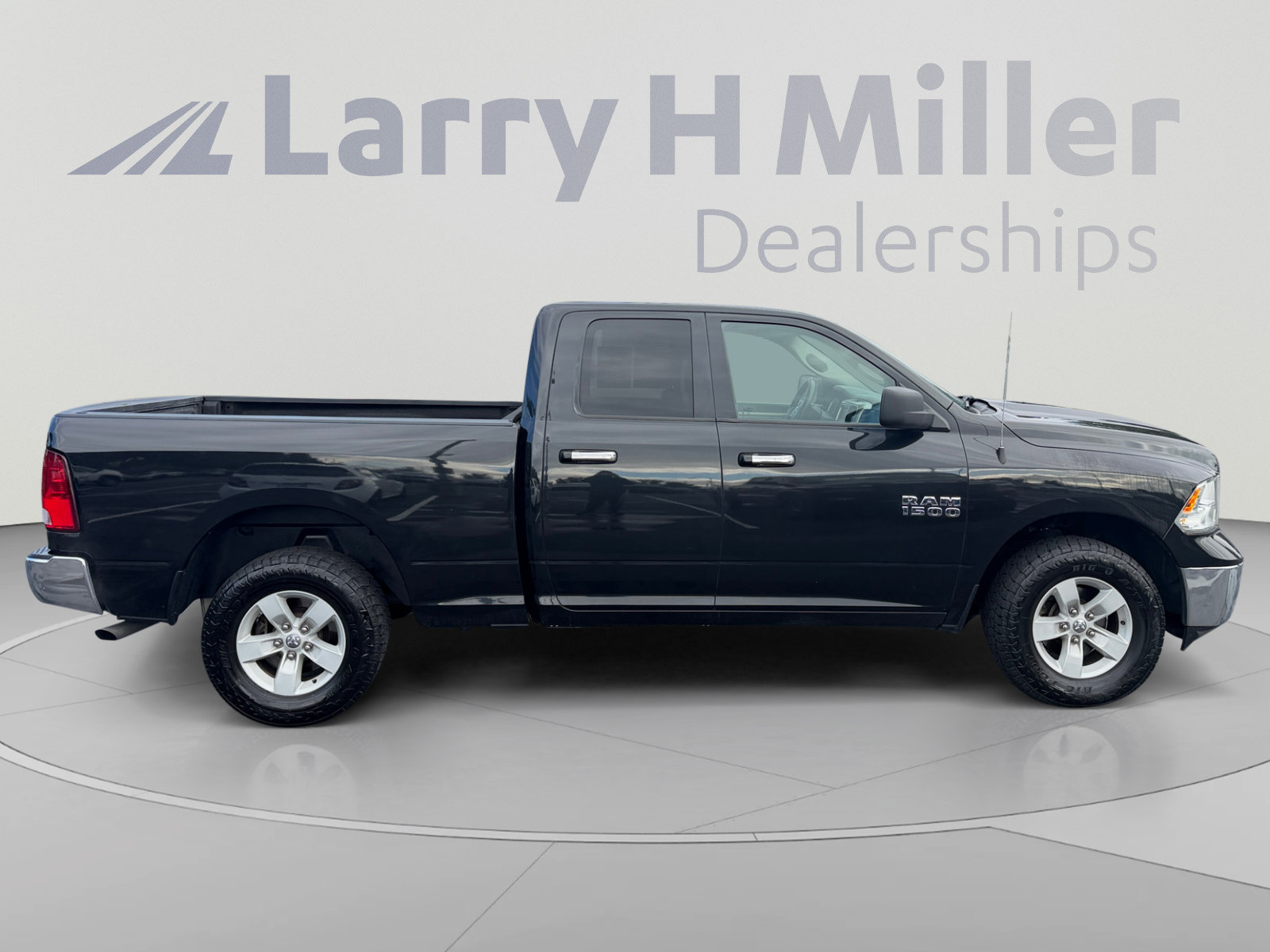 Used 2018 RAM 1500 Classic SLT AWD/4WD image 6