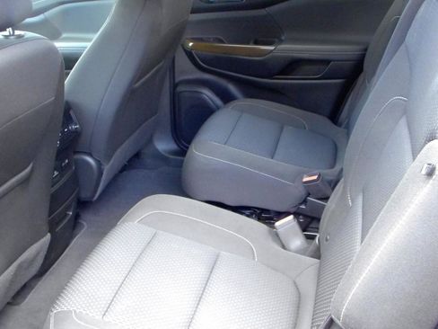 Used 2023 GMC Acadia SLE w/ Driver Convenience Package AWD/4WD image 6
