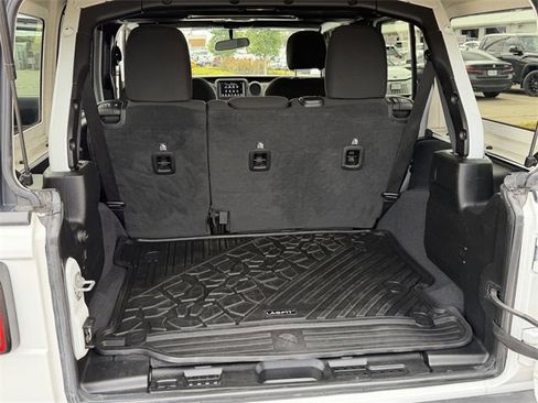 Used 2021 Jeep Wrangler Unlimited Sport image 24