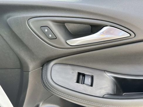 Used 2024 Buick Encore GX Preferred image 14