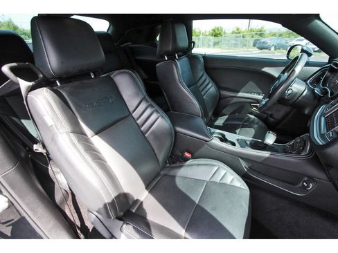 Used 2019 Dodge Challenger SRT Hellcat w/ Widebody Package RWD image 12