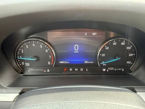 Used 2022 Ford Explorer XLT w/ Equipment Group 202A AWD/4WD image 28