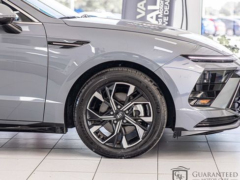 Used 2025 Hyundai Sonata SEL FWD image 11