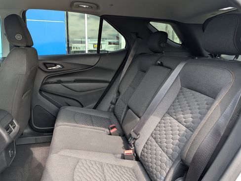 Used 2020 Chevrolet Equinox LT FWD image 9
