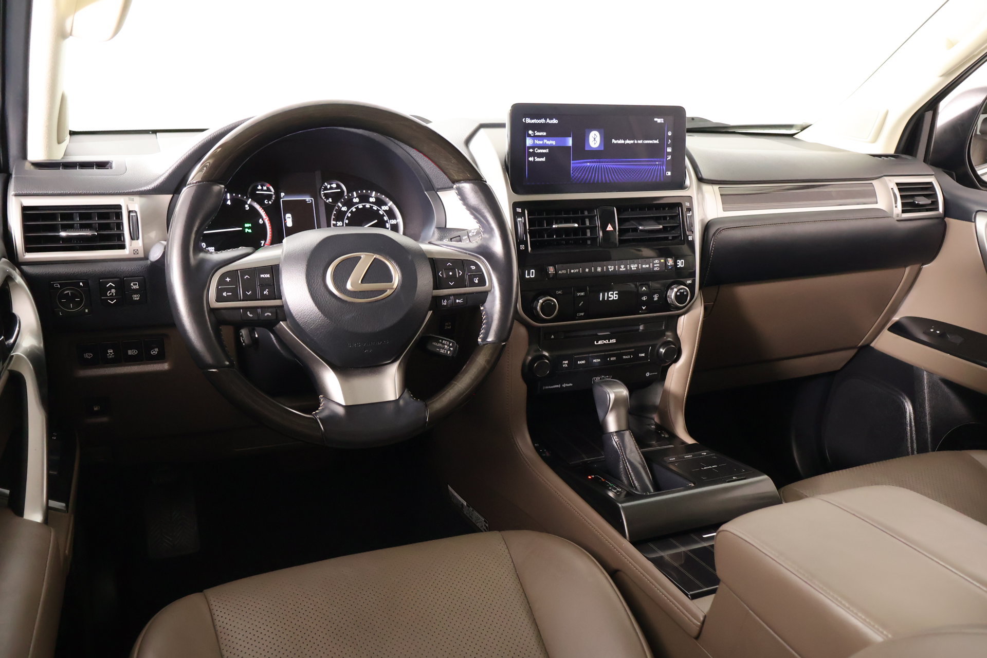 Used 2023 Lexus GX 460 Luxury w/ Accessory Package AWD/4WD image 2