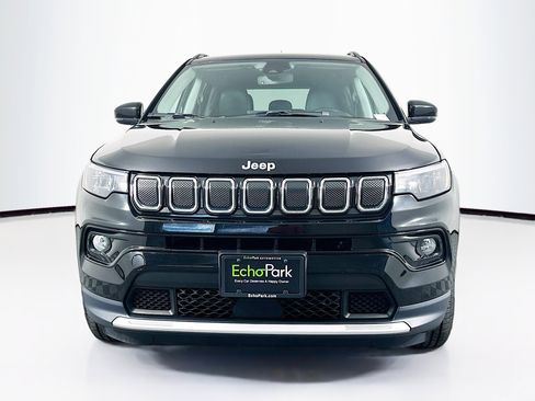 Used 2022 Jeep Compass Limited AWD/4WD image 2