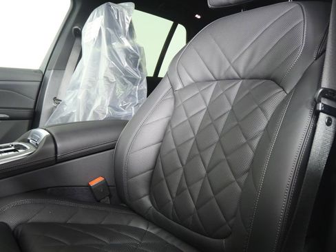 Used 2026 BMW X5 xDrive50e AWD/4WD image 11