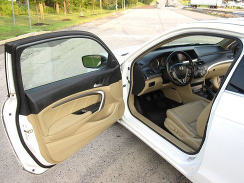 Used 2009 Honda Accord EX-L image 17