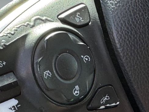 Used 2017 Buick Envision Essence w/ LPO, Cargo Package AWD/4WD image 13
