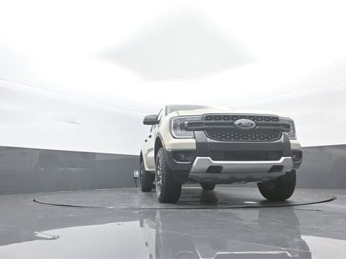 New 2025 Ford Ranger XLT w/ FX4 Off-Road Package image 30