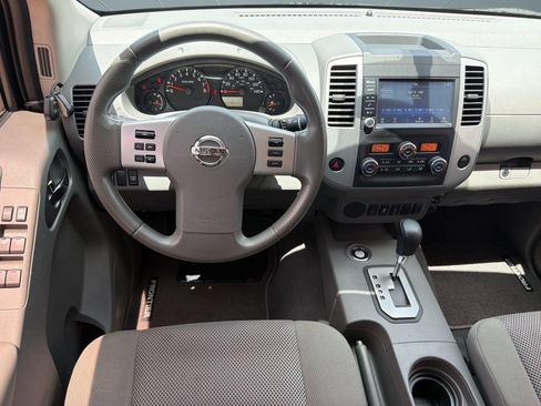 Used 2020 Nissan Frontier SV RWD image 27