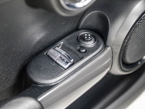 Used 2016 MINI Cooper 2-Door Hardtop FWD image 33