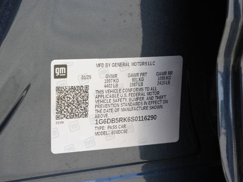 Certified 2025 Cadillac CT4 Premium Luxury RWD image 28
