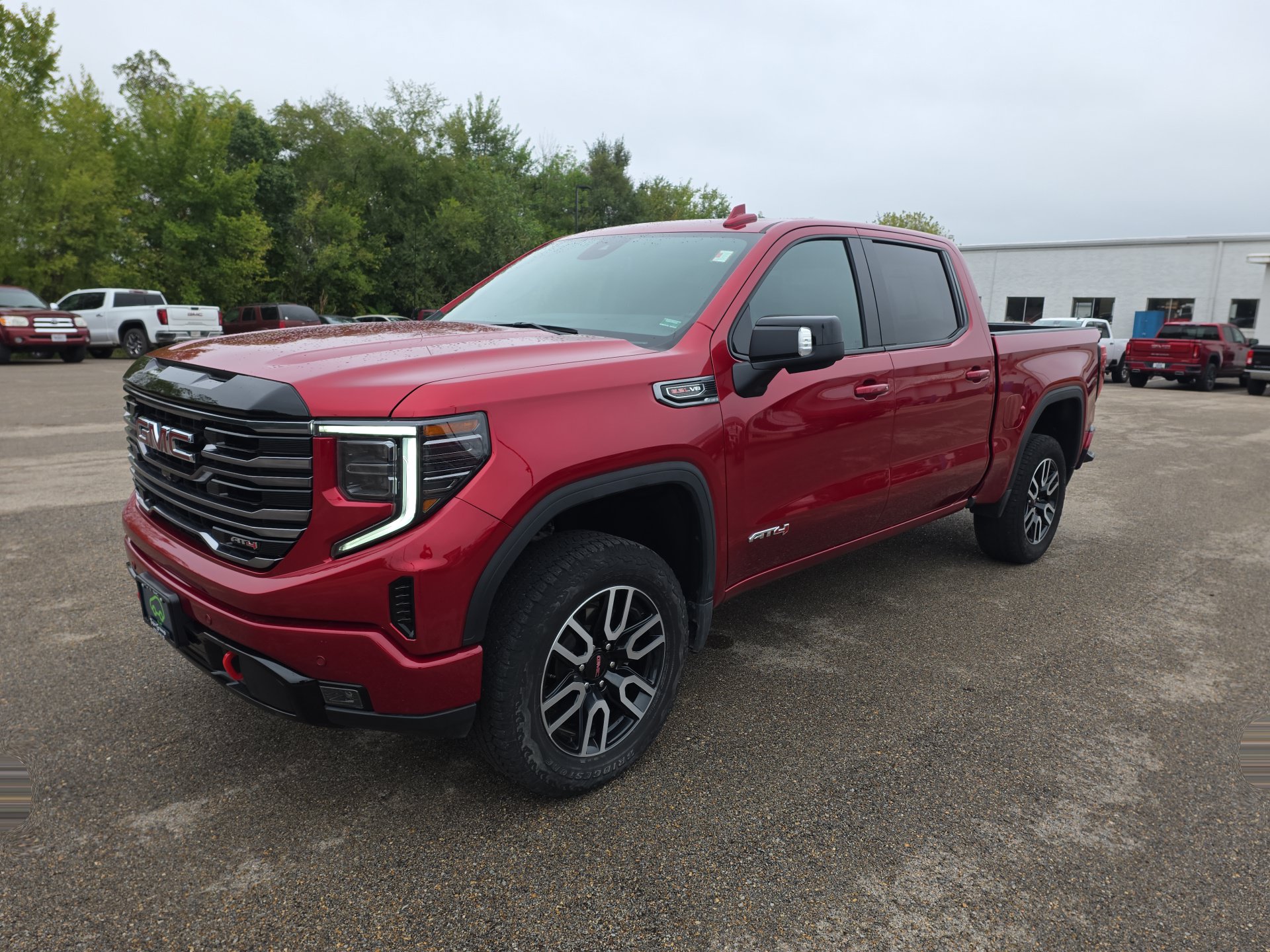 Used 2025 GMC Sierra 1500 AT4 AWD/4WD image 4