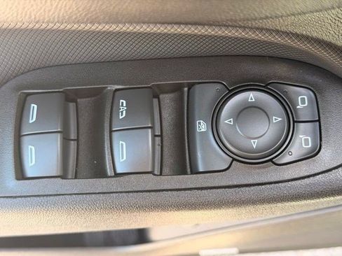 Used 2023 Chevrolet Equinox RS w/ RS Leather Package FWD image 13