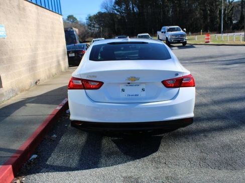 Used 2018 Chevrolet Malibu Hybrid image 5