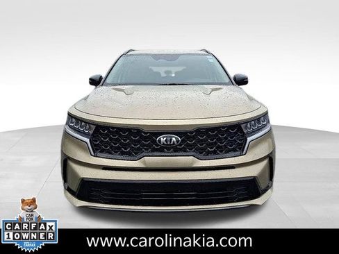 Used 2021 Kia Sorento S image 2