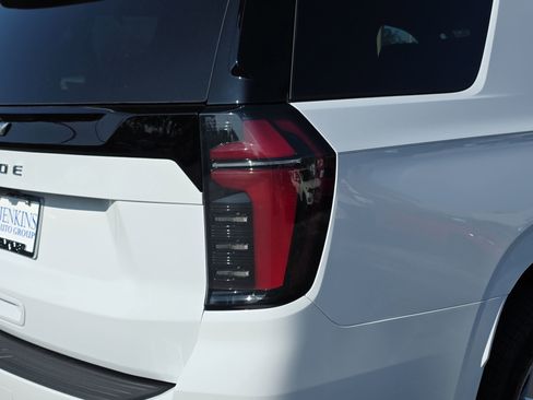 New 2026 Chevrolet Tahoe LS image 8