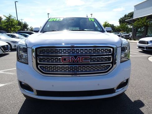 Used 2019 GMC Yukon XL SLT w/ Open Road Package RWD image 9