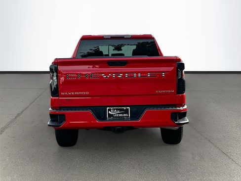 Used 2026 Chevrolet Silverado 1500 Custom RWD image 6