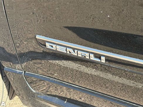 Used 2016 GMC Acadia Denali image 9