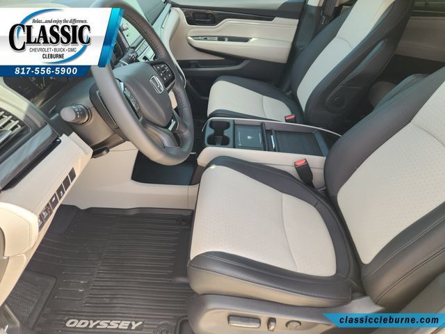 Used 2026 Honda Odyssey Elite image 14
