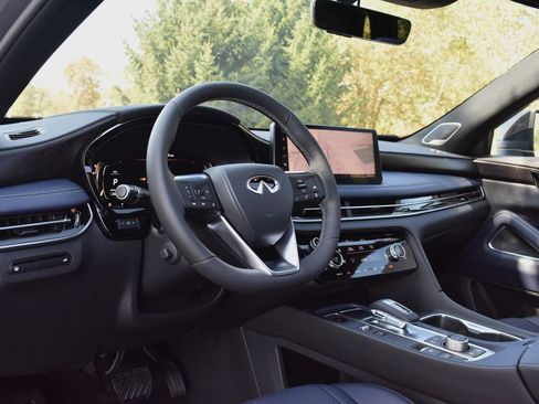 Used 2026 INFINITI QX60 Sport w/ Dark Cargo Package image 11