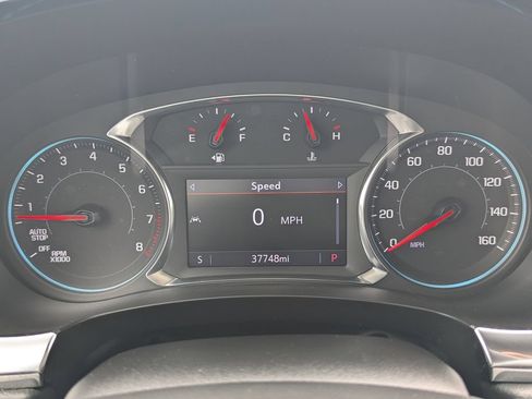 Used 2023 Chevrolet Traverse LT FWD image 24