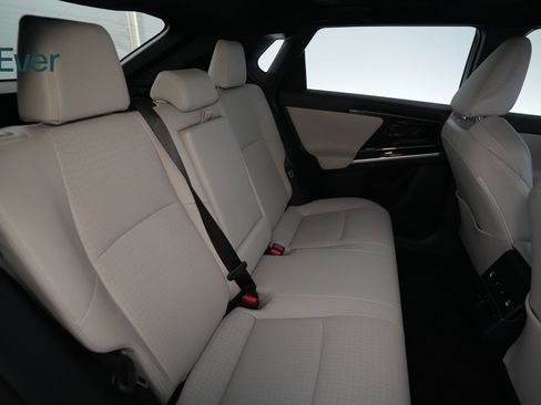 Used 2024 Toyota bZ4X AWD w/ Weather Package image 5